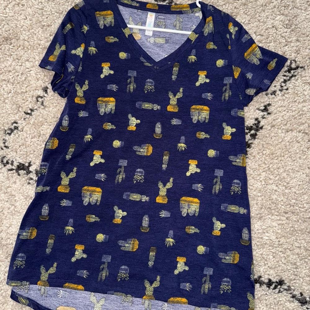 Cactus Print V-Neck T-Shirt
